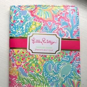 Lily Pulitzer Passport Cover/Wallet